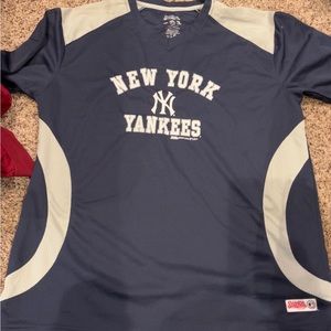 Stitches Men’s NY Yankees Navy Blue T-Shirt Size Large